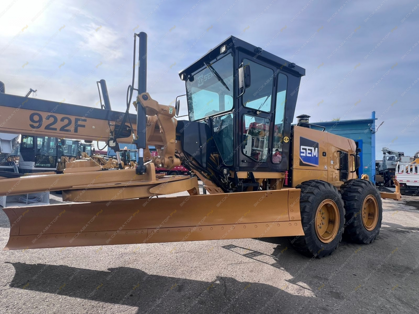 SEM 922AWD [4]