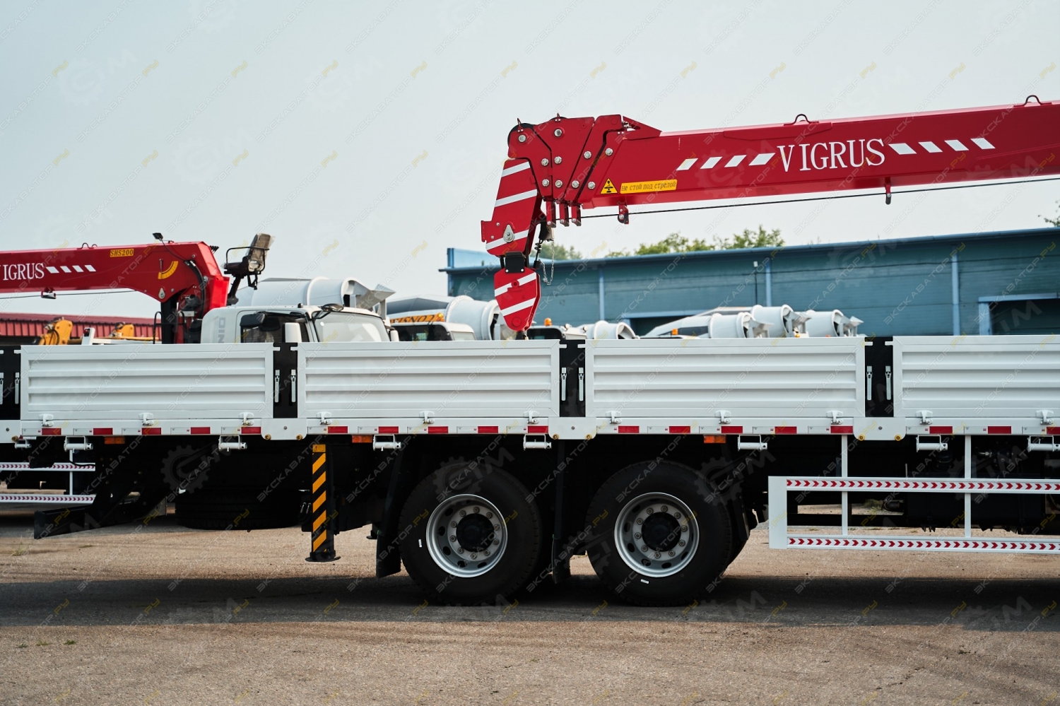 Isuzu Giga [41]