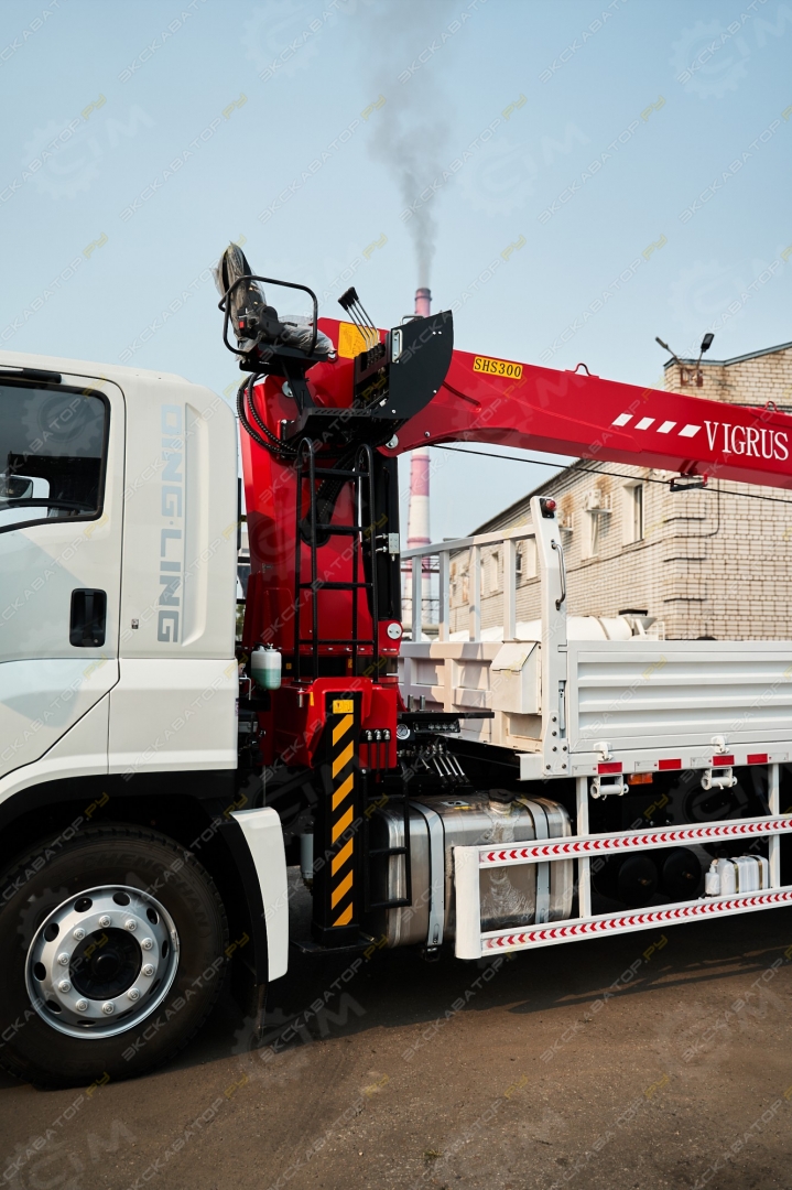 Isuzu Giga [54]