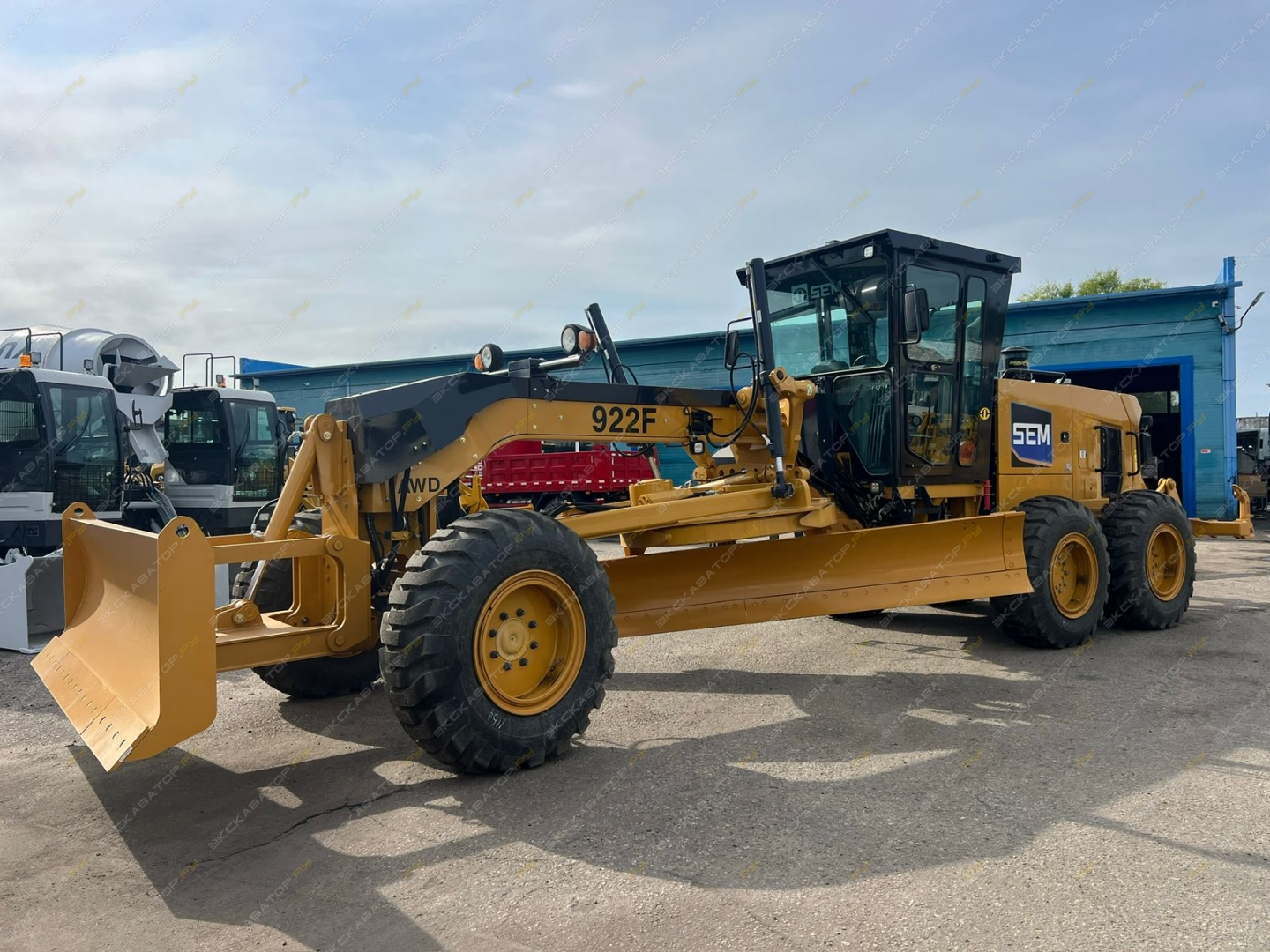 SEM 922AWD [2]