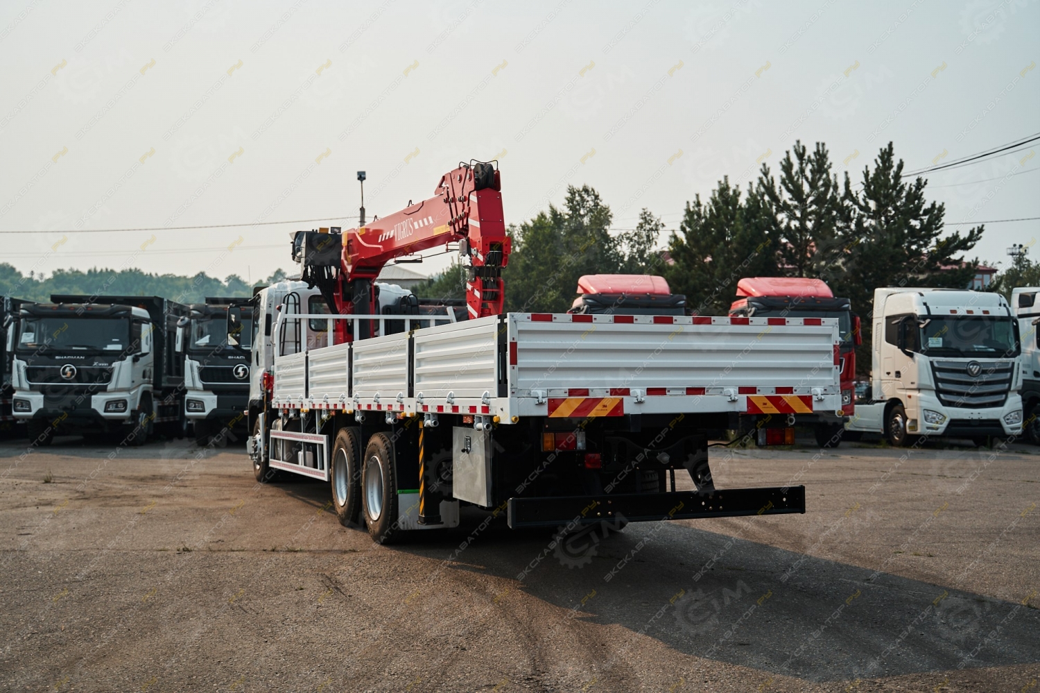 Isuzu Giga [50]
