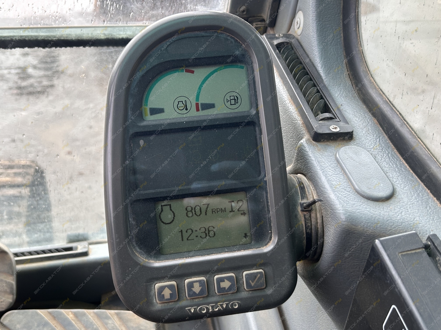 Volvo EC360B LC [8]