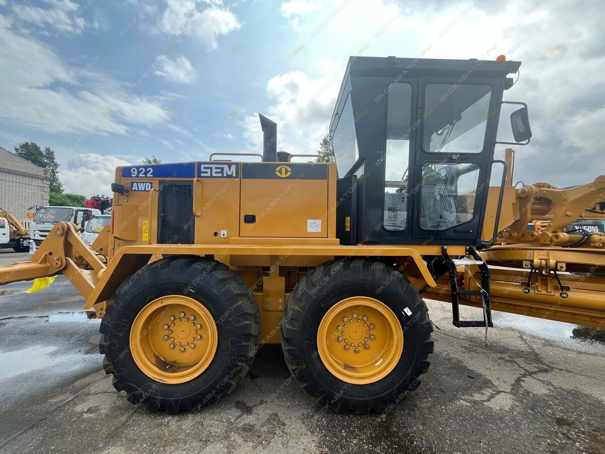 SEM 922AWD [1]