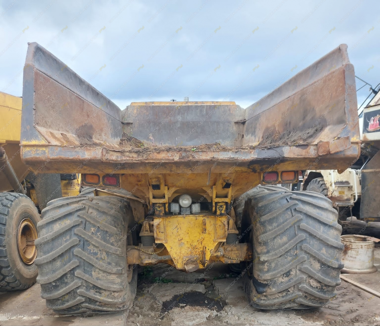 Volvo A30D [17]