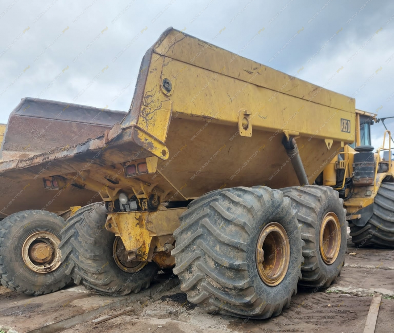 Volvo A30D [18]