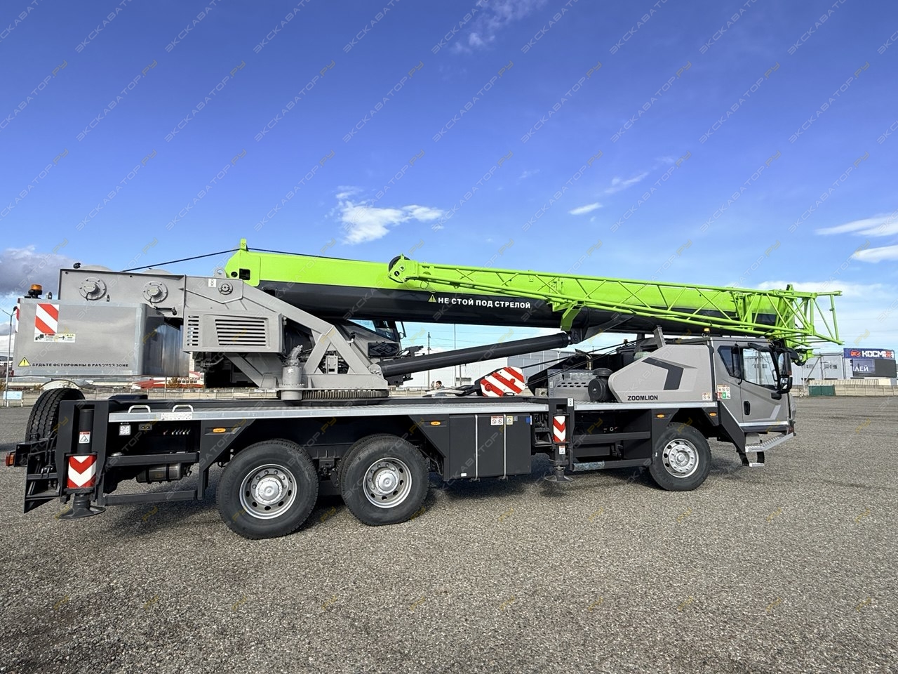 Zoomlion ZTC300V [14]
