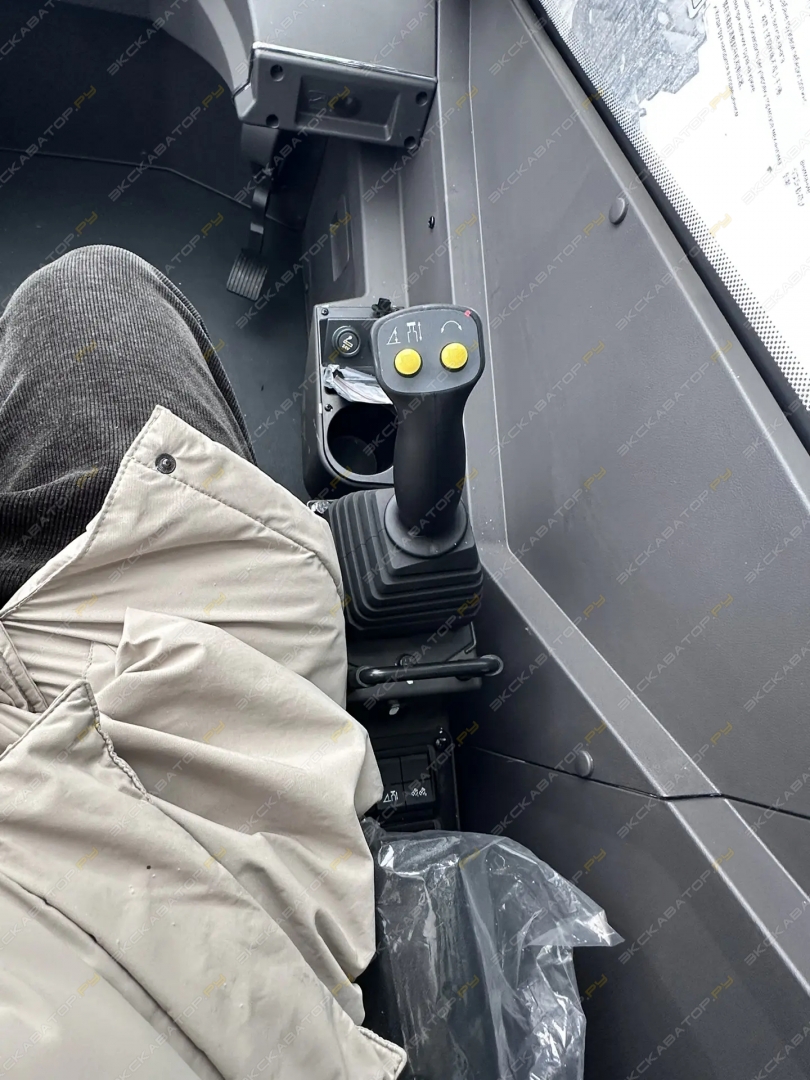 Zoomlion ZTC300V [24]