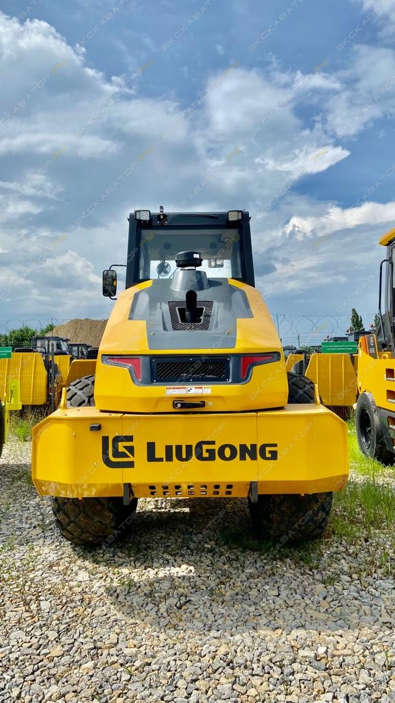 LiuGong CLG6614E [3]