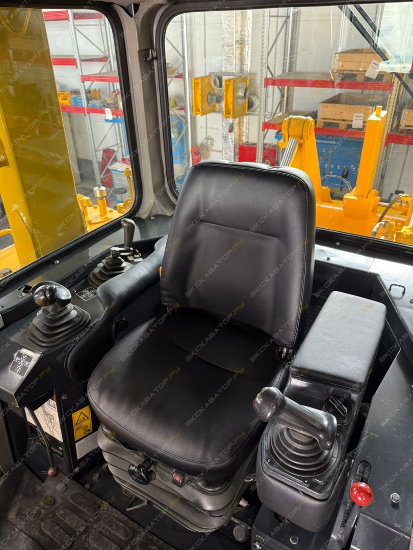 Komatsu D275A-5 [6]