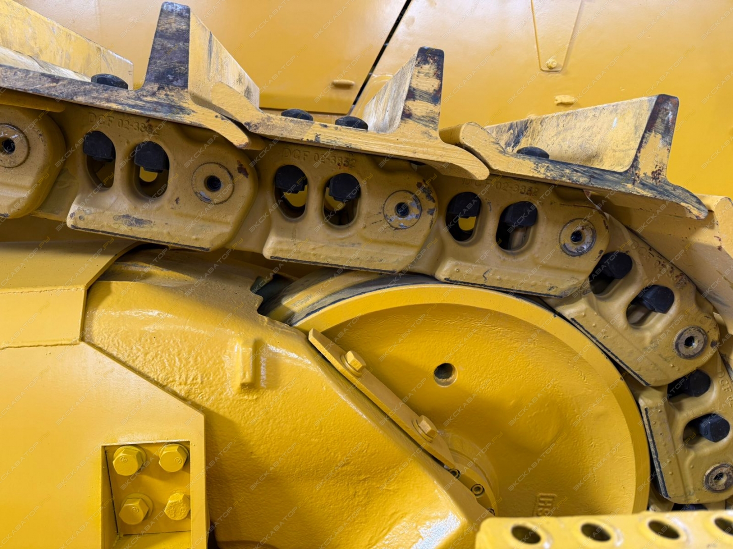 Komatsu D275A-5 [9]