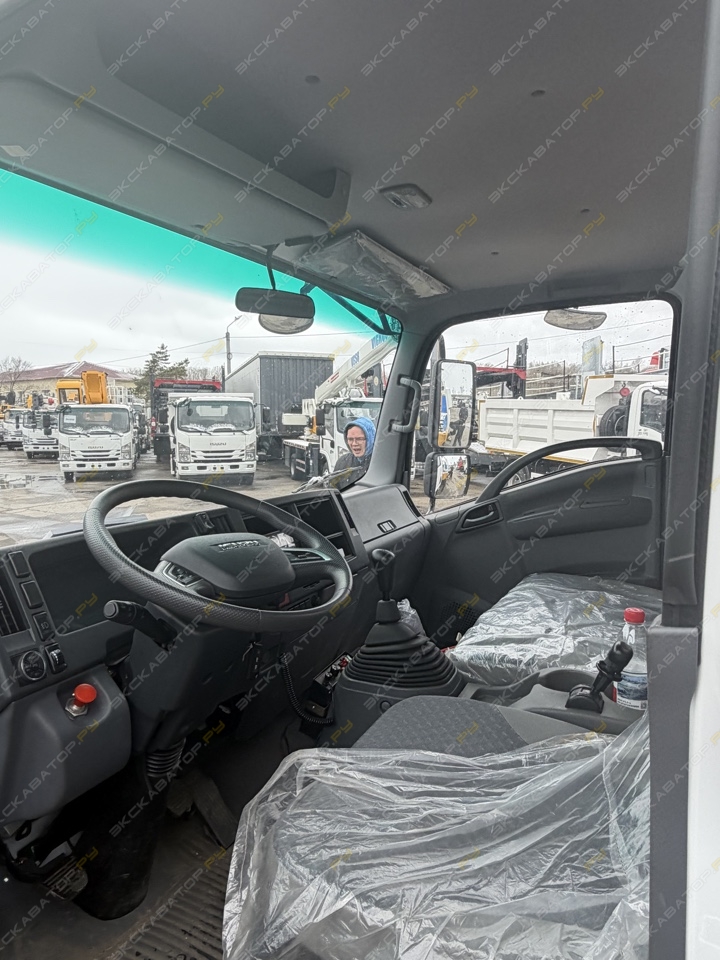 Isuzu NPR-75LK (сдвиж. платф.) [12]