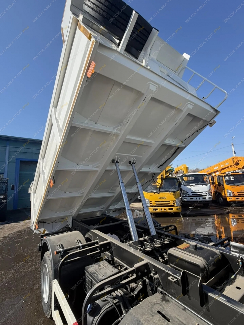 Isuzu CYZ51K [9]