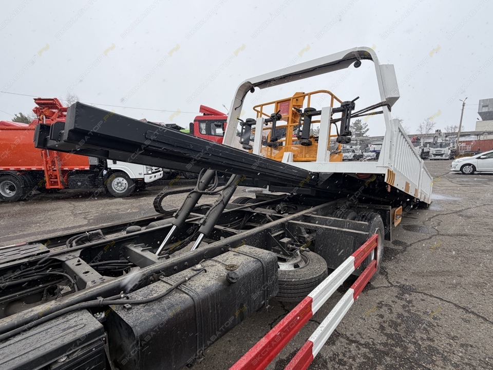 Isuzu NPR-75LK (сдвиж. платф.) [8]