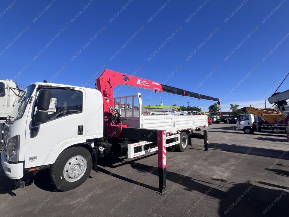 Isuzu Elf [9]