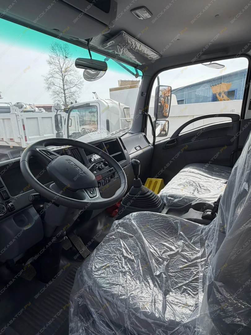 Isuzu Elf [11]