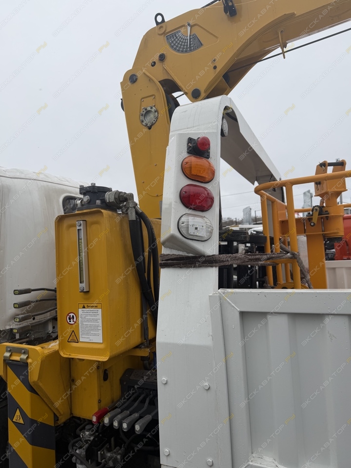 Isuzu NPR-75LK (сдвиж. платф.) [10]