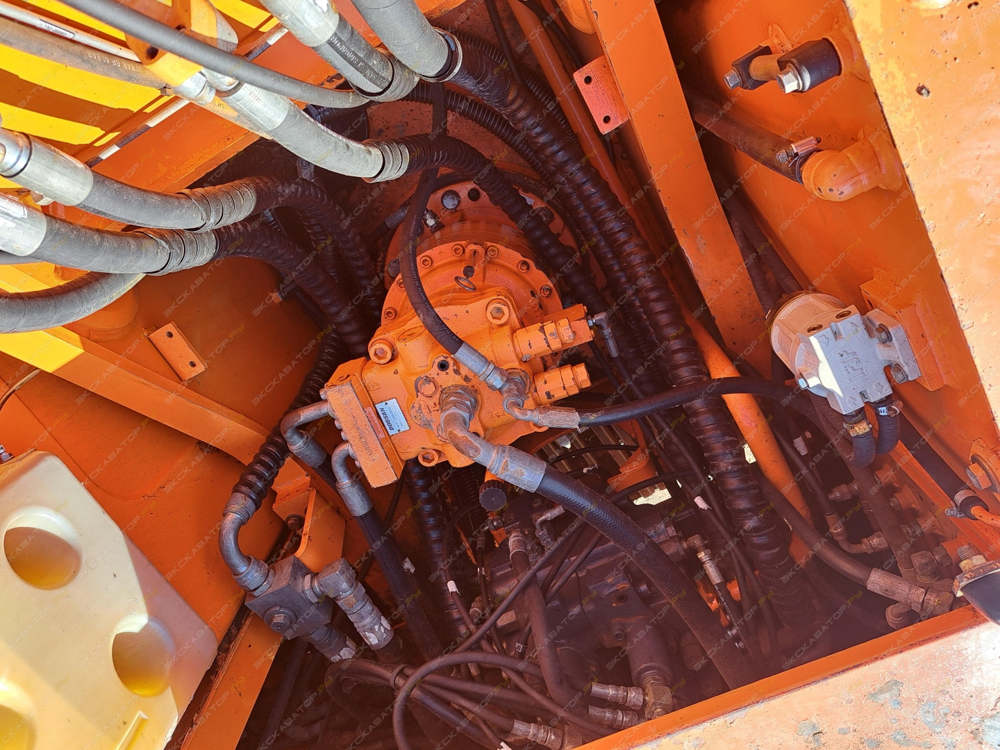 Doosan SOLAR 225NLC-V [6]