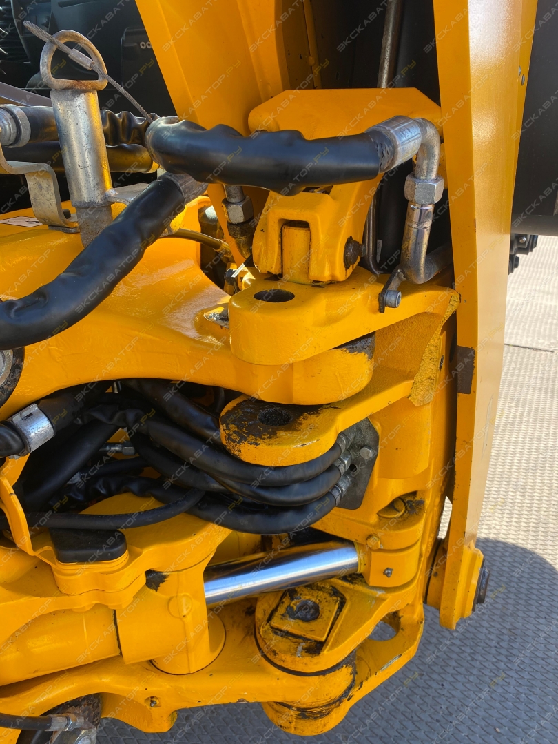 JCB 4CX [7]