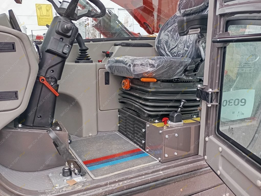TR3510 4WD [11]
