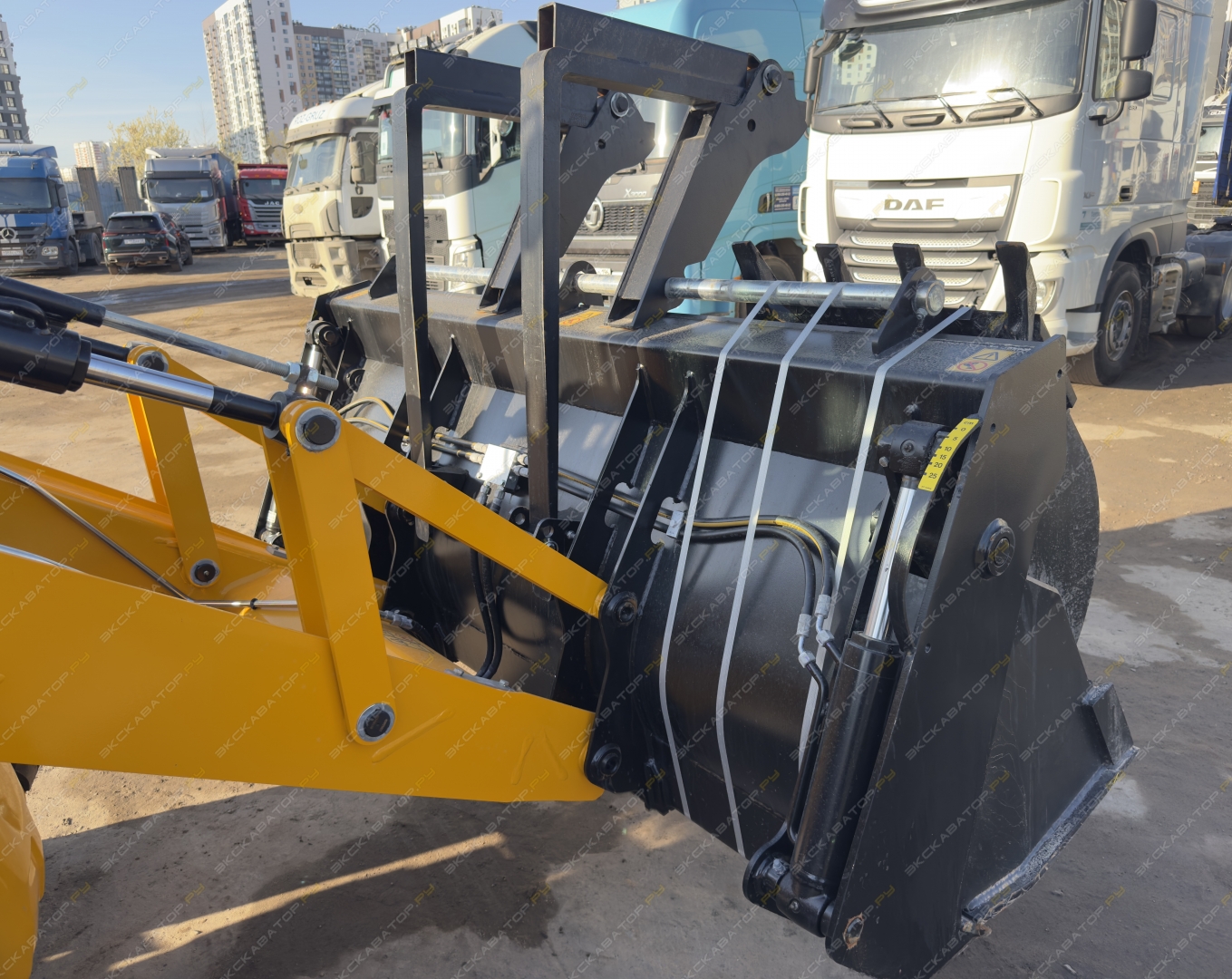 JCB 4CX SM [7]