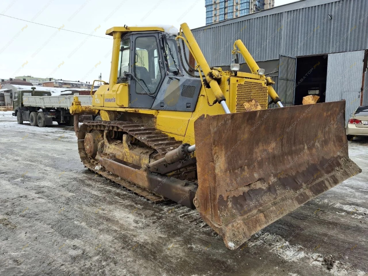 Komatsu D65E-12 [2]