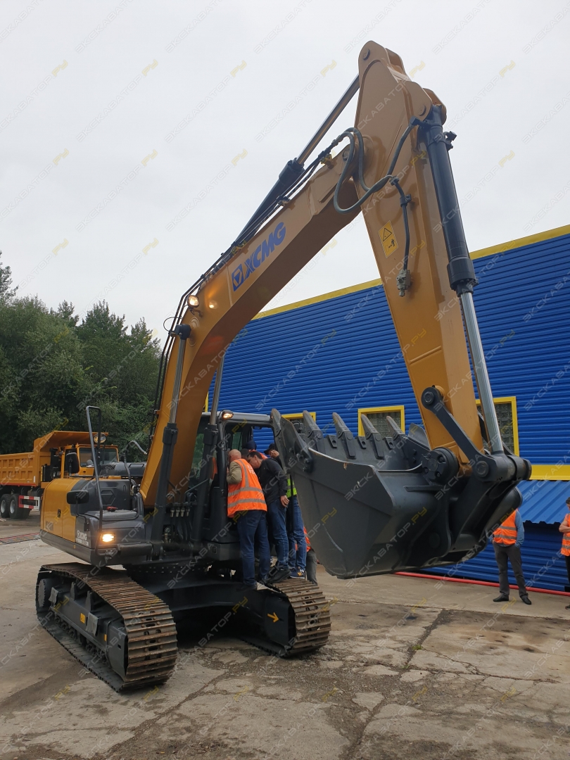 XCMG XE180DN [2]