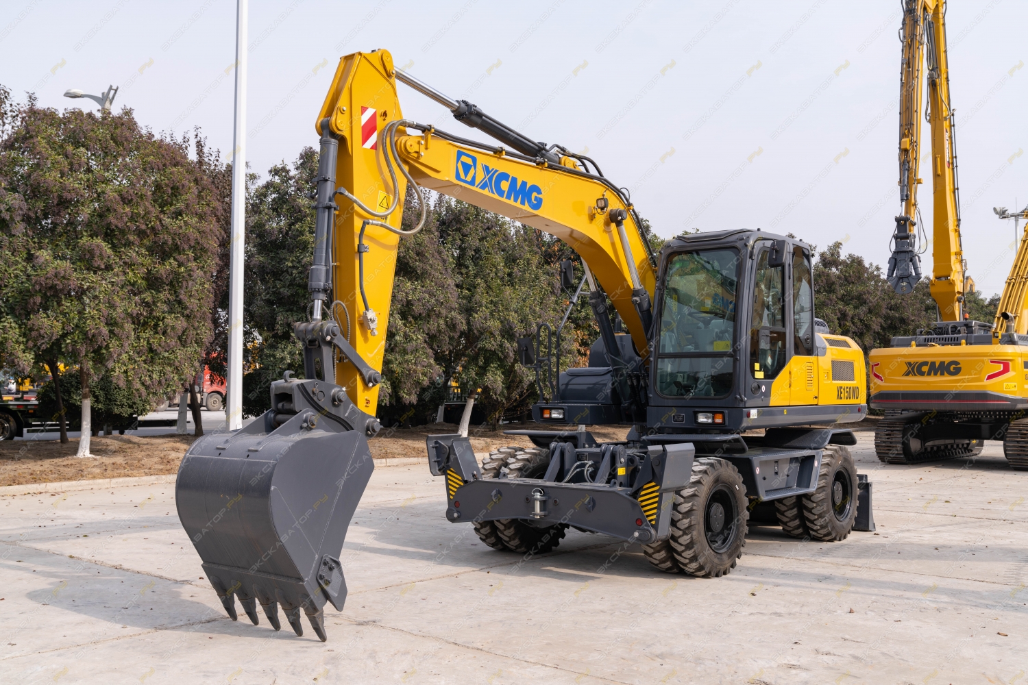 XCMG XE150WD [4]