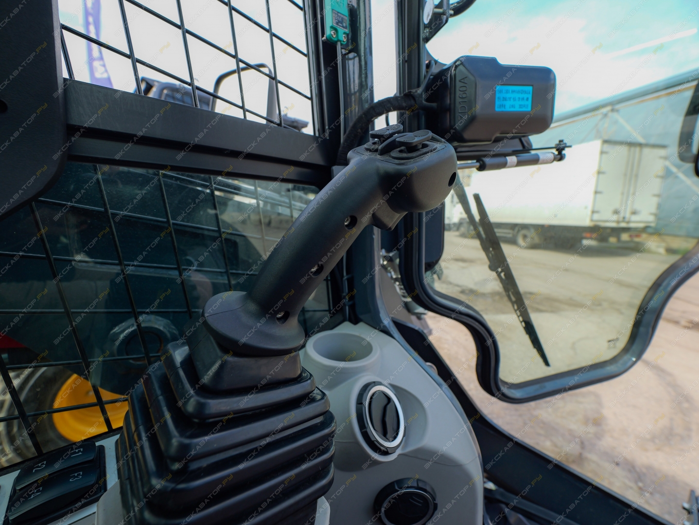 XCMG SR760RU [10]