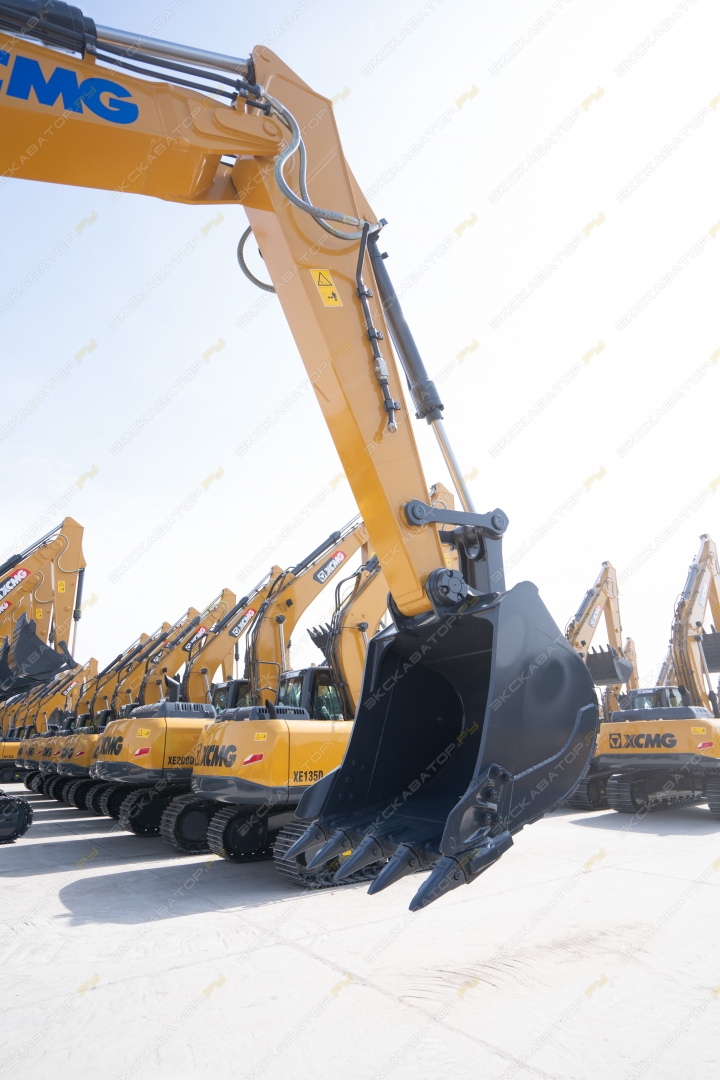 XCMG XE225DN [12]