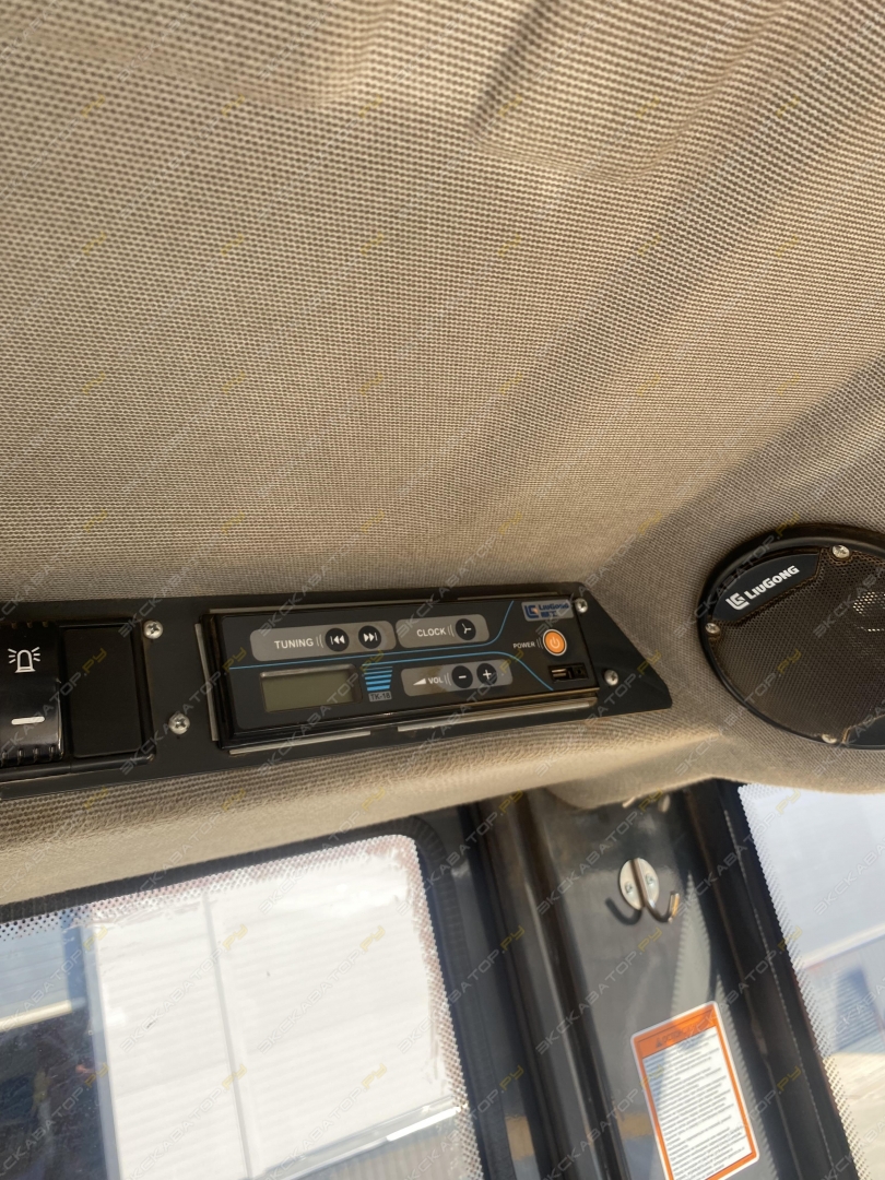 LiuGong CLG6618E [27]