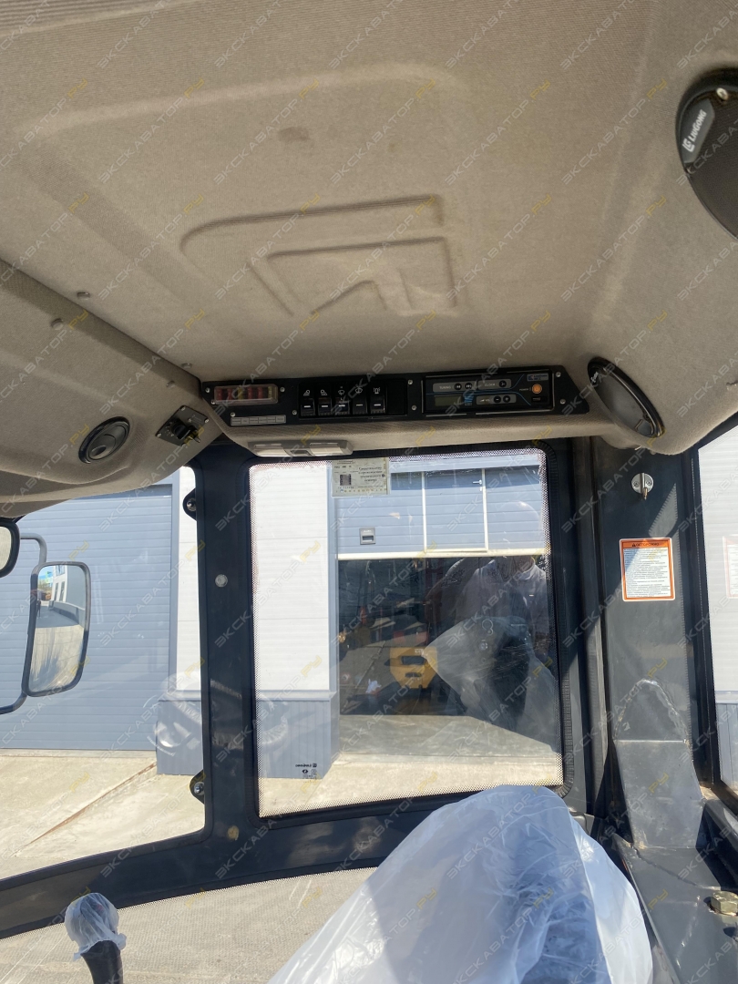 LiuGong CLG6618E [14]