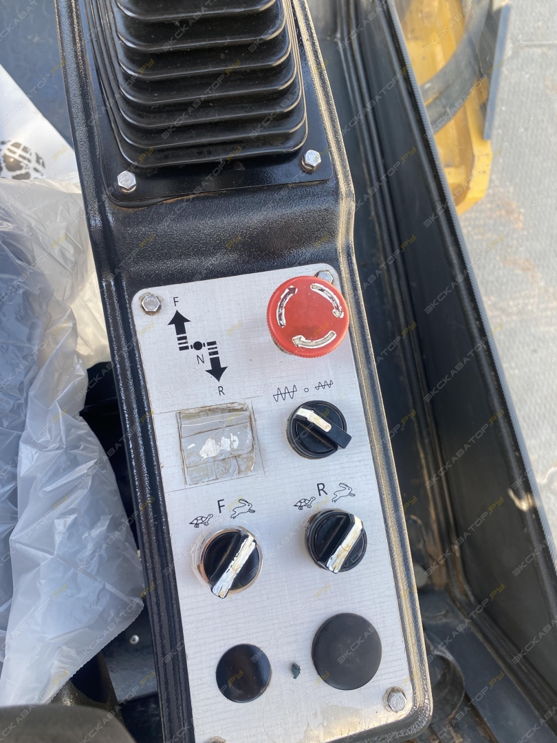 LiuGong CLG6618E [16]
