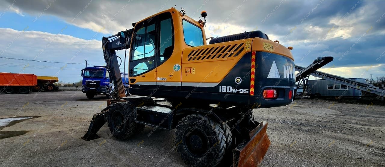 Hyundai R180W-9S [7]