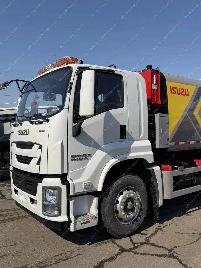  Isuzu ELF [13]