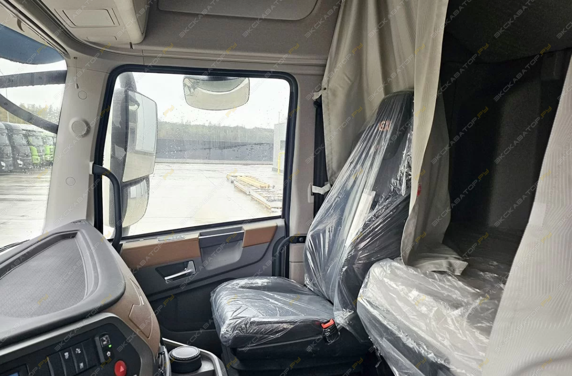 Dongfeng GX 6x4 DFH4271 [5]
