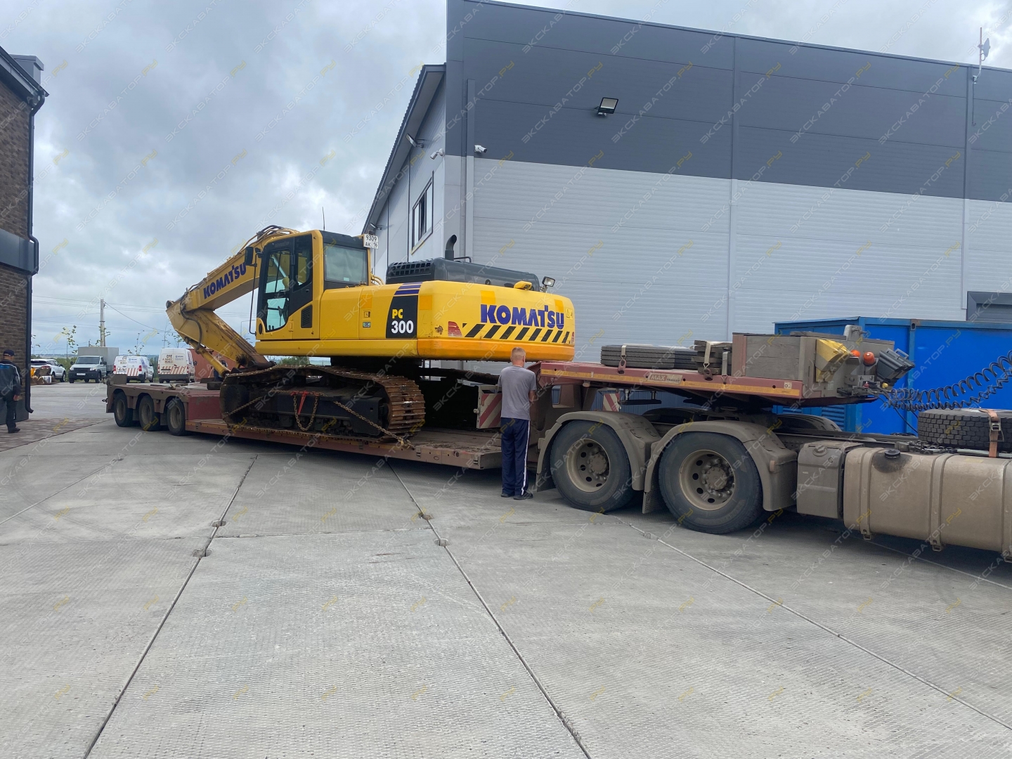 Komatsu PC300 [18]