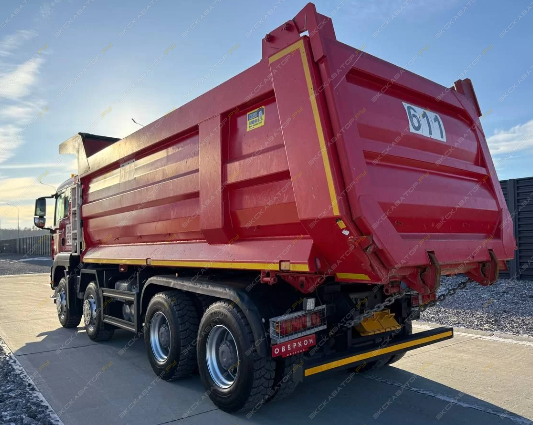 Sitrak C7H 8x4 [4]