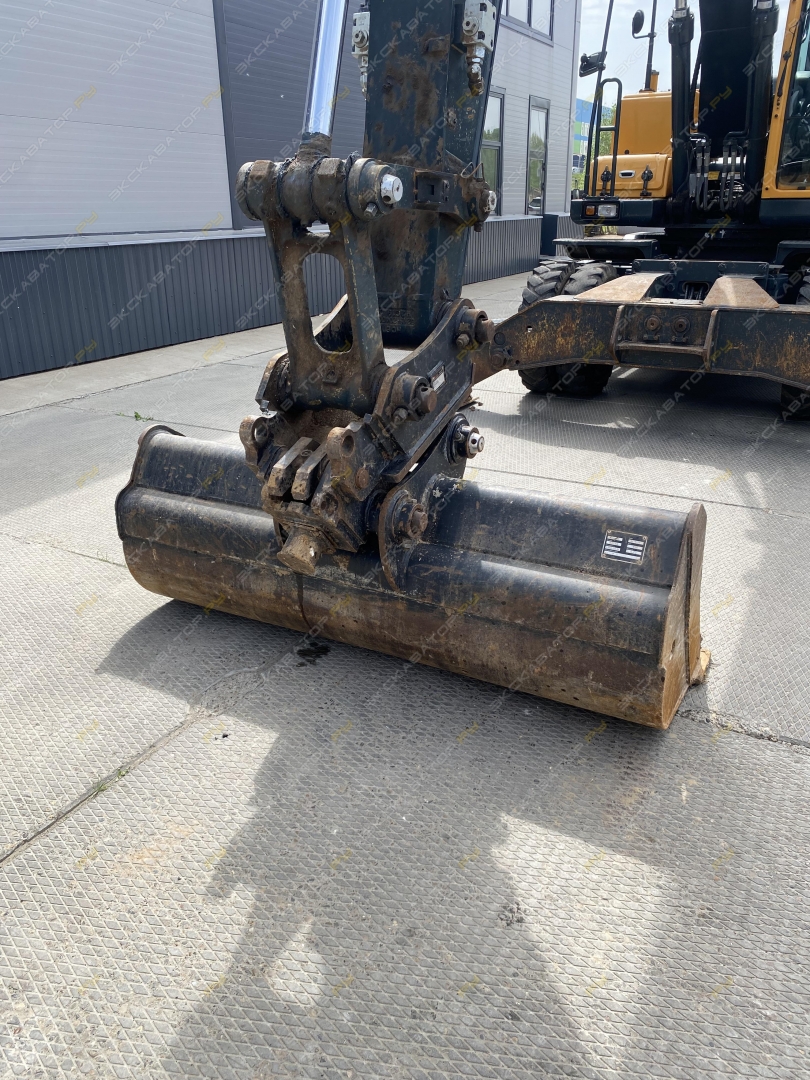 Hyundai R180W-9S [10]