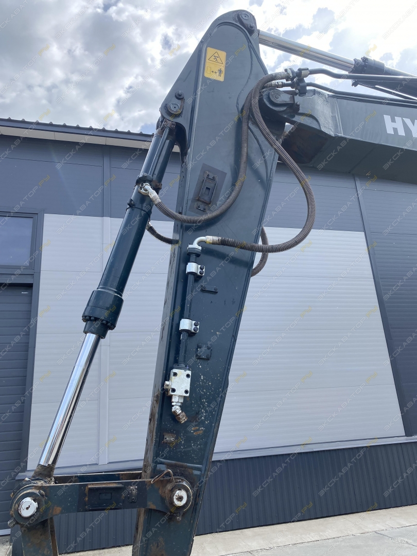 Hyundai R180W-9S [8]