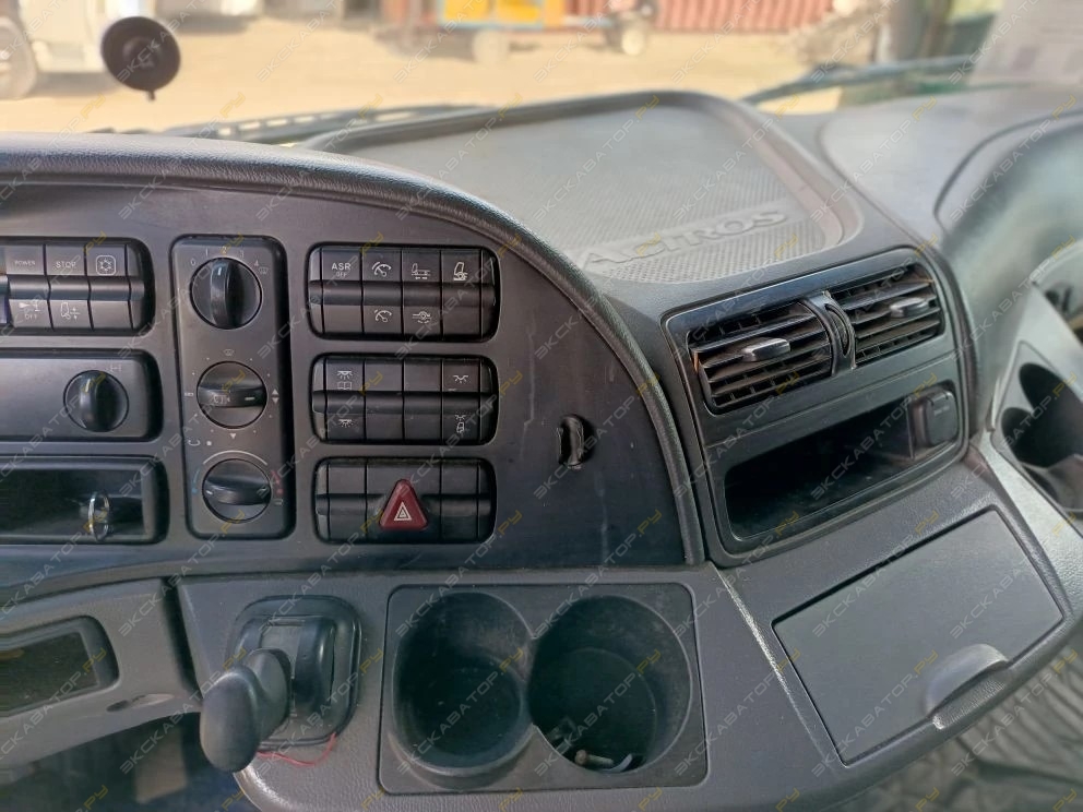 Mercedes-Benz Actros 1844 LS [11]