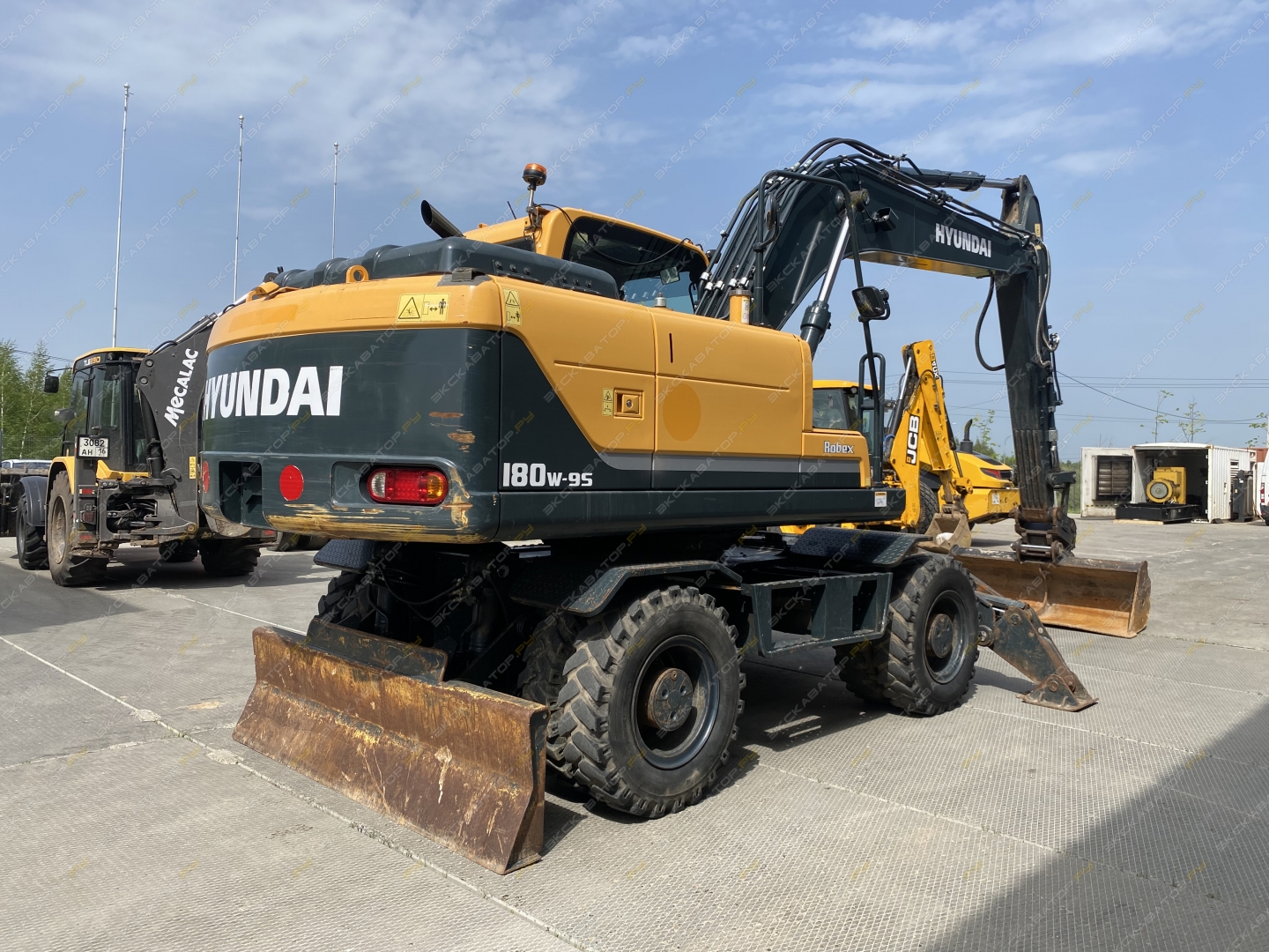 Hyundai R180W-9S [15]