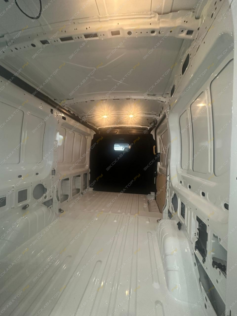 Transit 350M, L2H2, AWD [9]