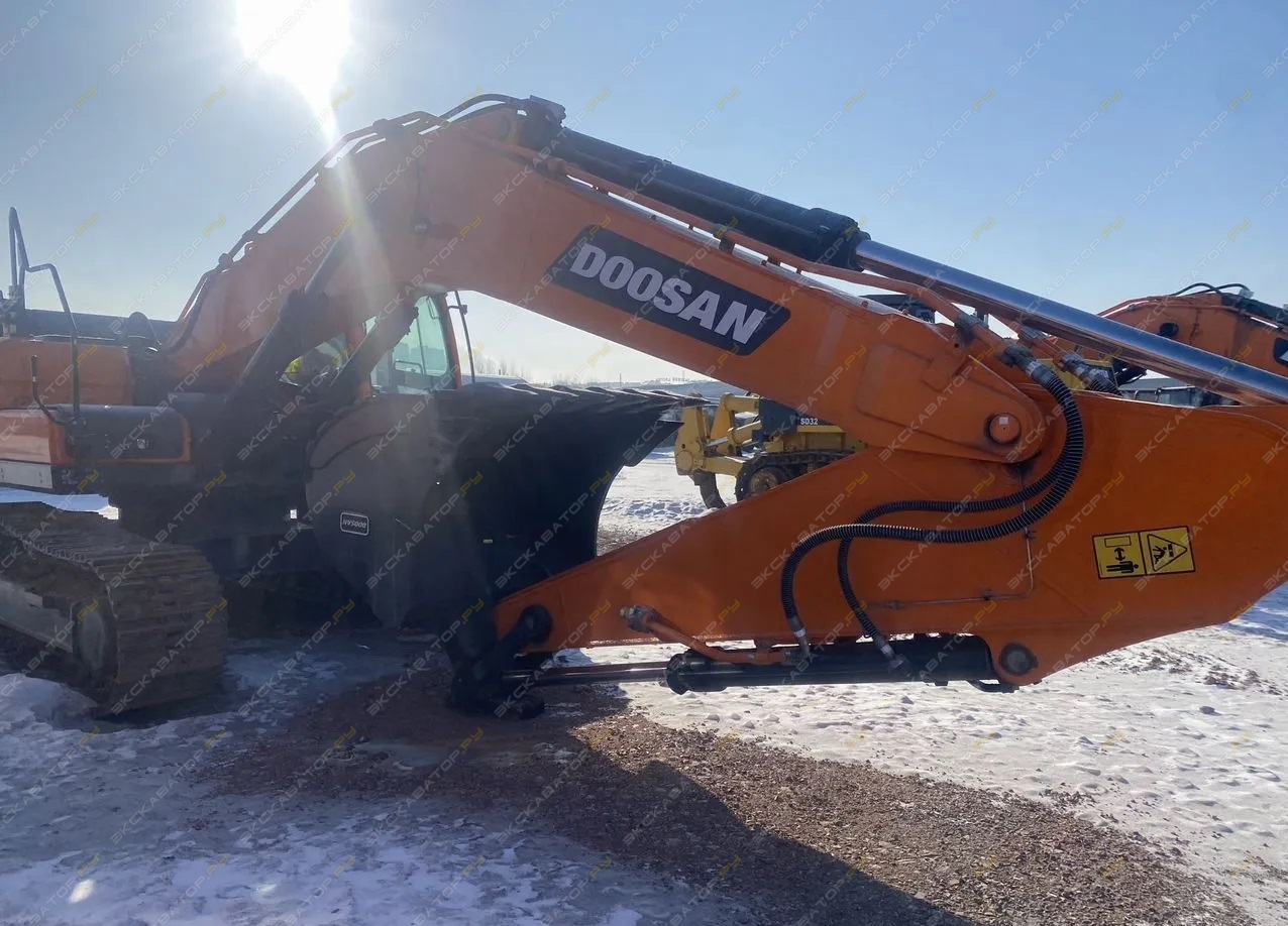 Develon DX225LCA-7M Doosan [0]