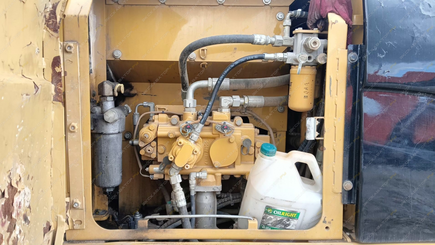 Caterpillar 318D2 L [9]