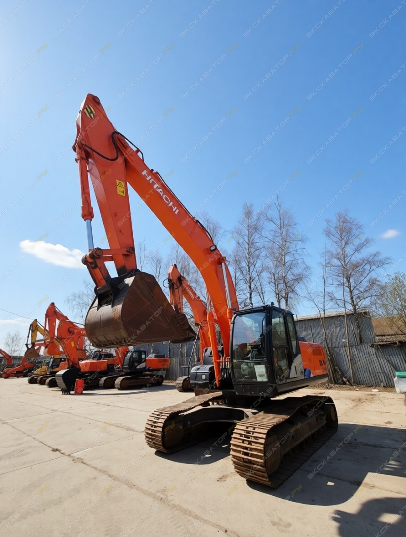 Hitachi ZX240LC [8]