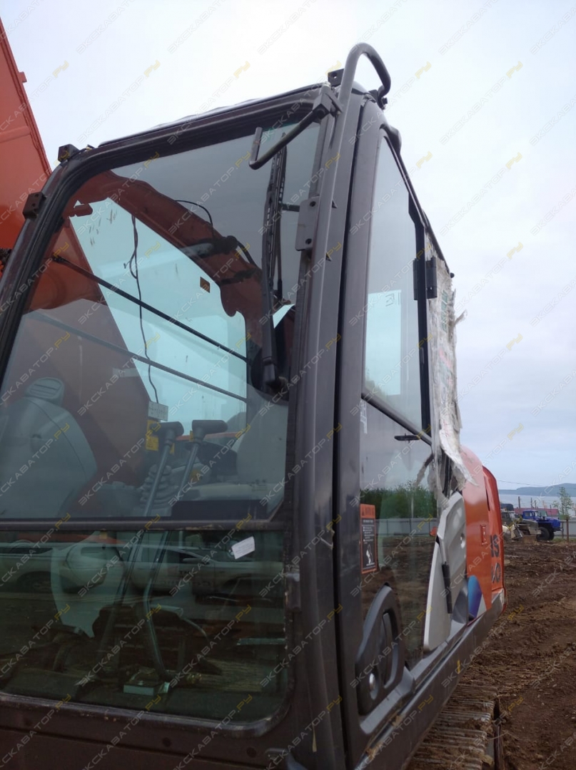Hitachi ZX240-5G [24]
