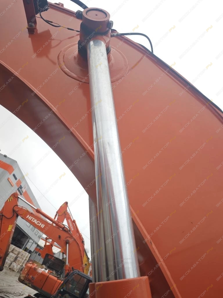 Hitachi ZX200-5 [20]