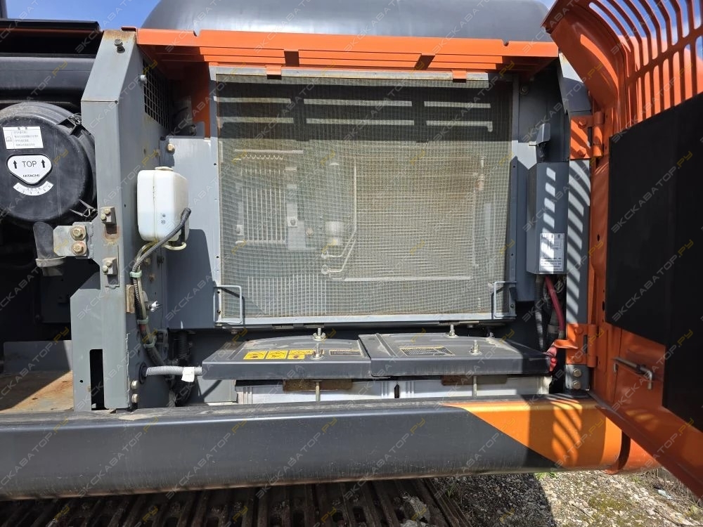 Hitachi ZX200-5 [8]