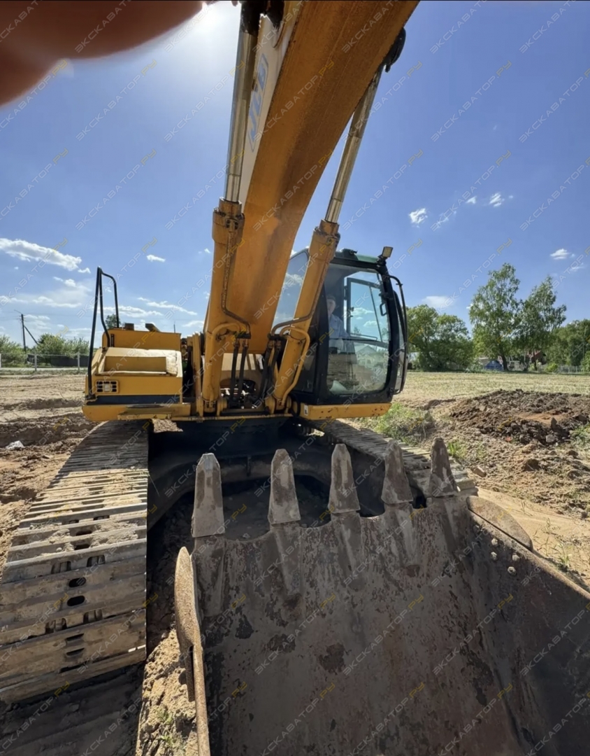 JCB JS 330LC [4]