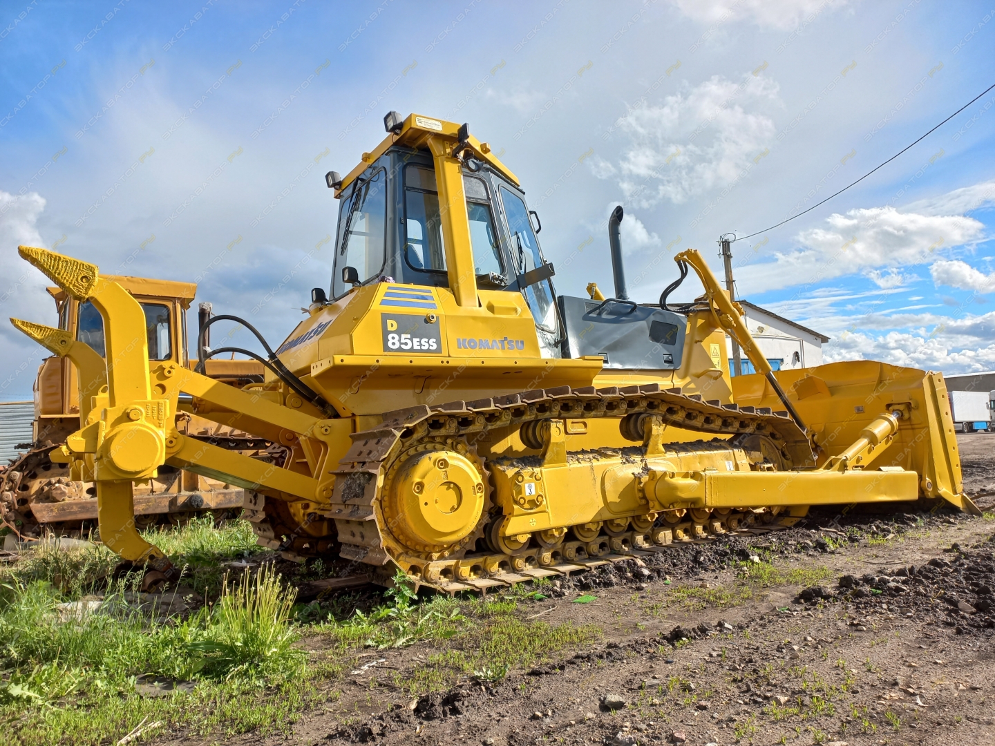 Komatsu D85ESS-2A [0]